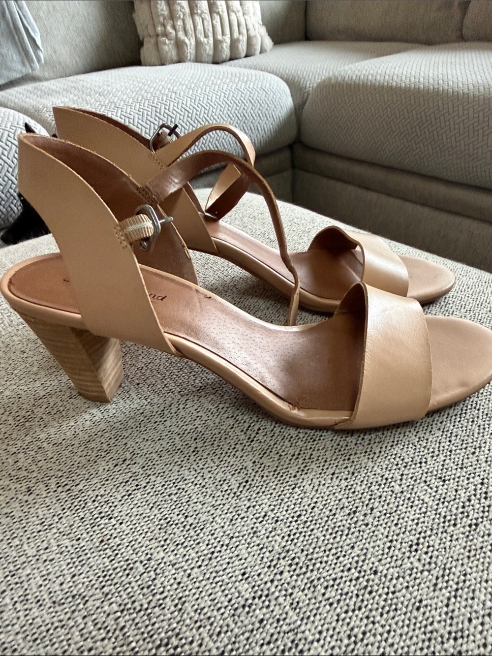 Lucky Brand Tan Block Heel Sandals